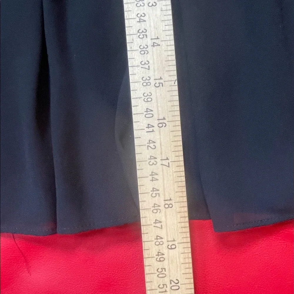 LOFT Medium Black Pleated Front/Back Elastic Wide Band Lined Skirt - Picture 11 of 12